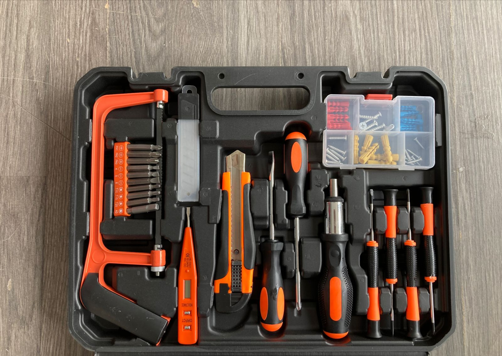 JUEGO DE HERRAMIENTAS